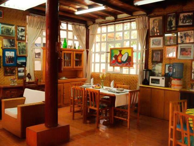 Hostal El Parque Tababela
